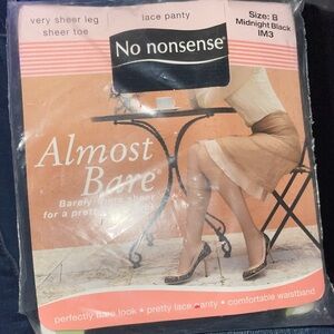VTG No Nonsense Women’s B Midnight Black Sheer Toe Lace Panty Pantyhose IM3 NWT